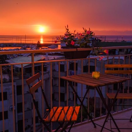 アグローポリ Quasi In Porto Bed & Breakfast エクステリア 写真