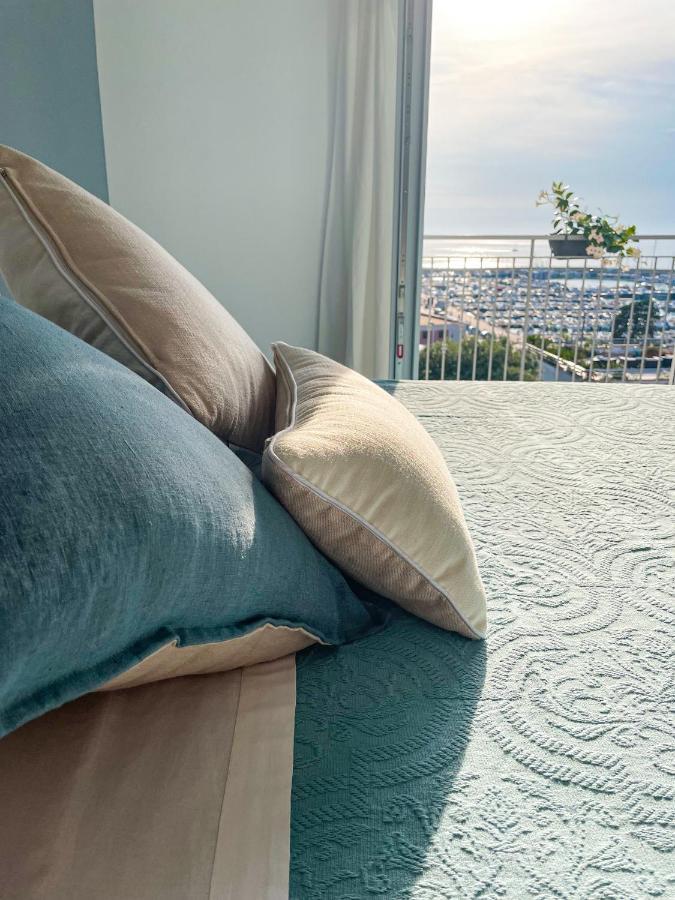 アグローポリ Quasi In Porto Bed & Breakfast エクステリア 写真