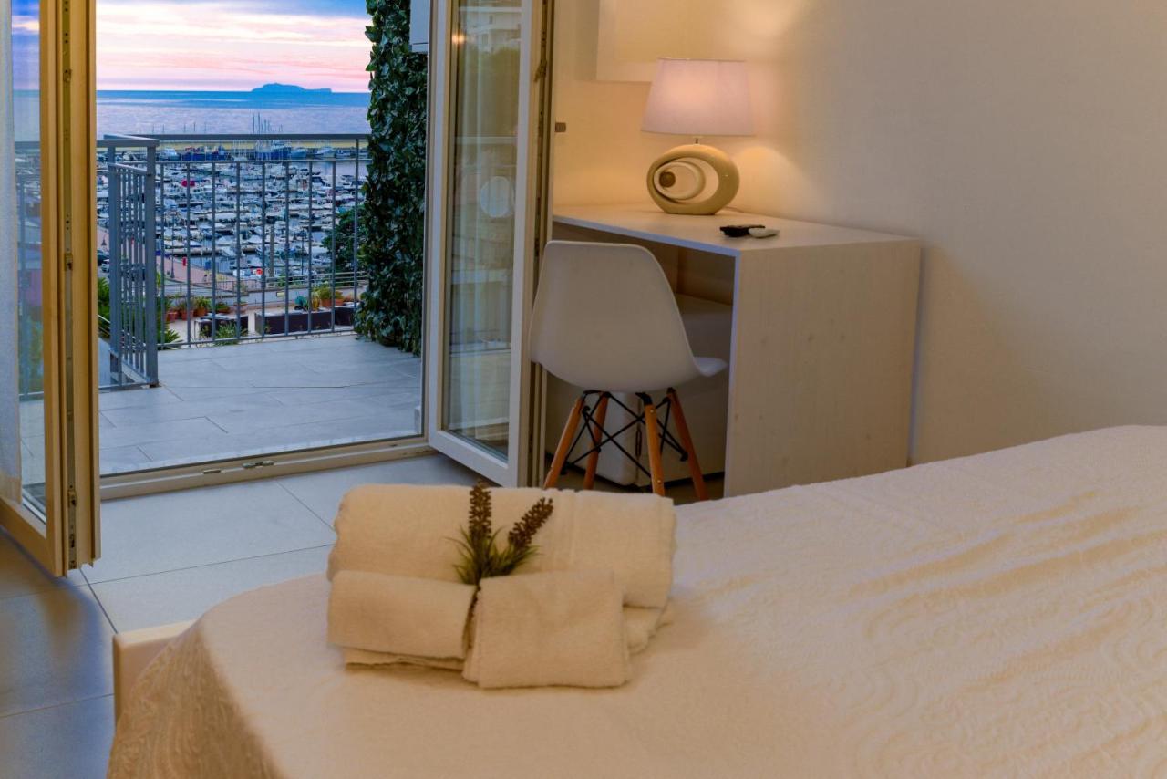 アグローポリ Quasi In Porto Bed & Breakfast エクステリア 写真