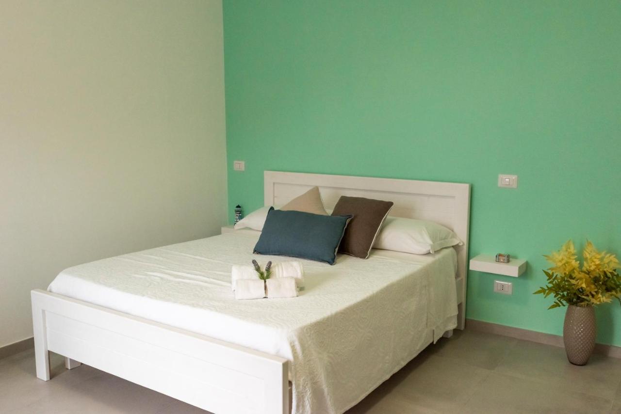 アグローポリ Quasi In Porto Bed & Breakfast エクステリア 写真