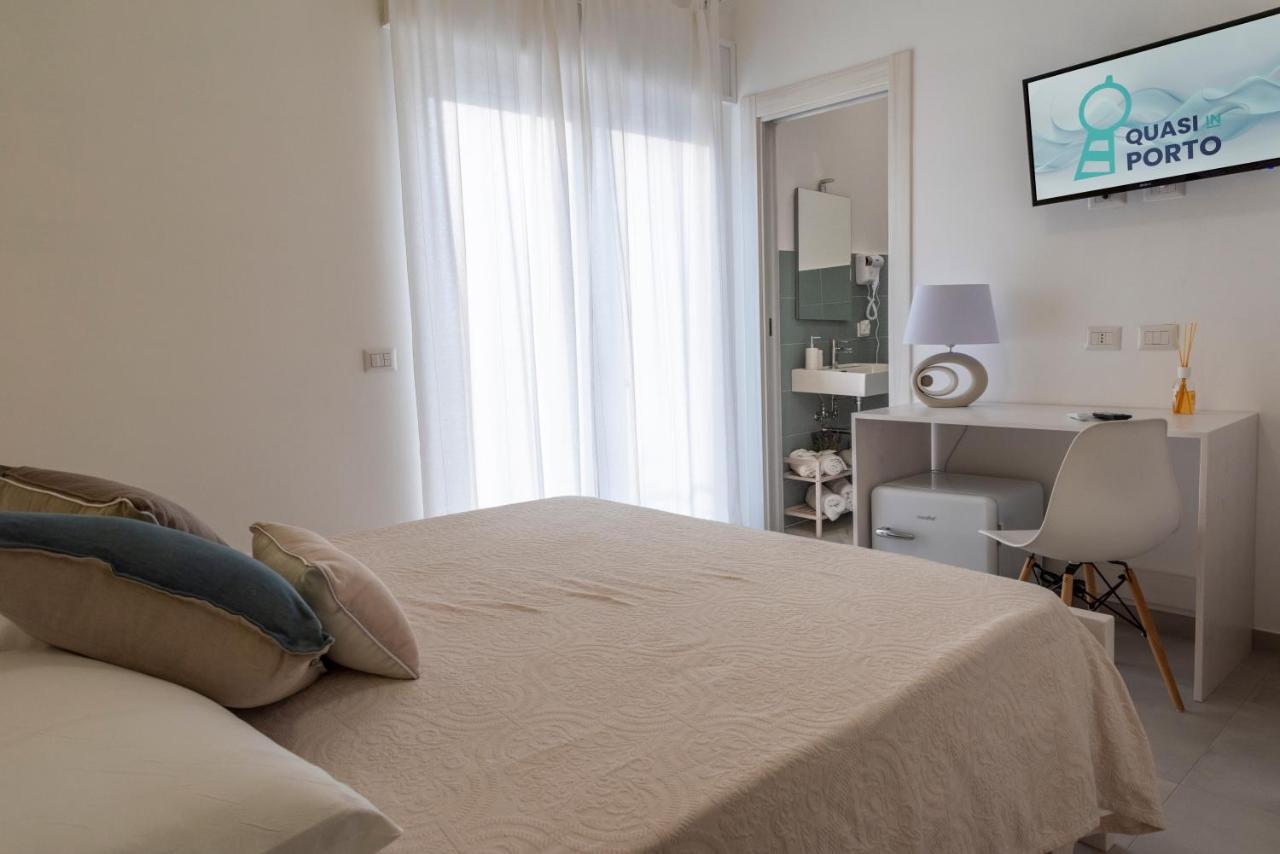 アグローポリ Quasi In Porto Bed & Breakfast エクステリア 写真